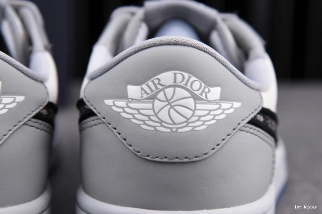1st Kicks box) (DR 1 CN8607-002 OG shoe X LOW JORDAN DR 0717